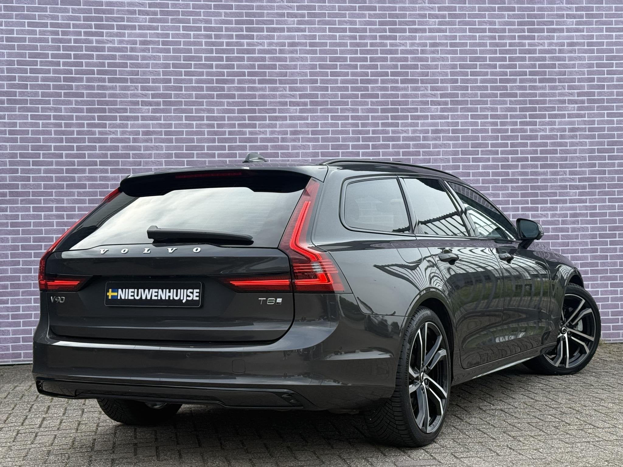 Volvo V90 2.0 T8 Plug-in hybrid AWD Ultra Dark | SOH: 100% |, Auto's, Automaat, Euro 6, 4 cilinders, 1969 cc