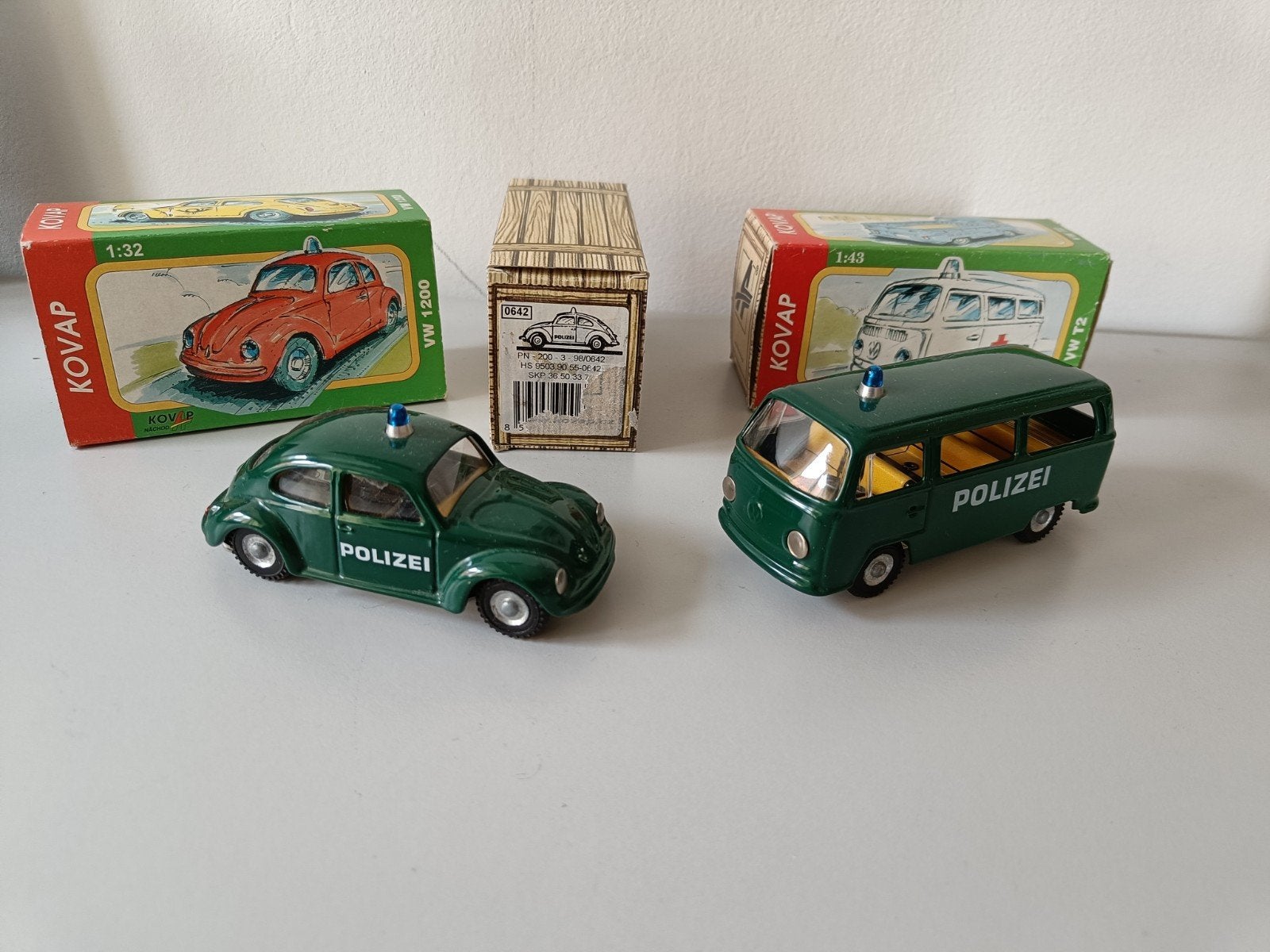 Blikken kovap Volkswagens, Kever en T2 bus, in schuifdoos, Ophalen of Verzenden, Zo goed als nieuw, Bus of Vrachtwagen