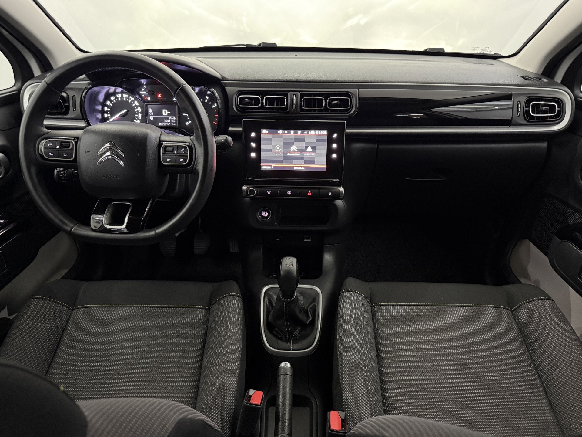 Citroën C3 1.2 PureTech Feel Camera, Navi, Keyless start, C, Voorwielaandrijving, 83 pk, Gebruikt, Euro 6