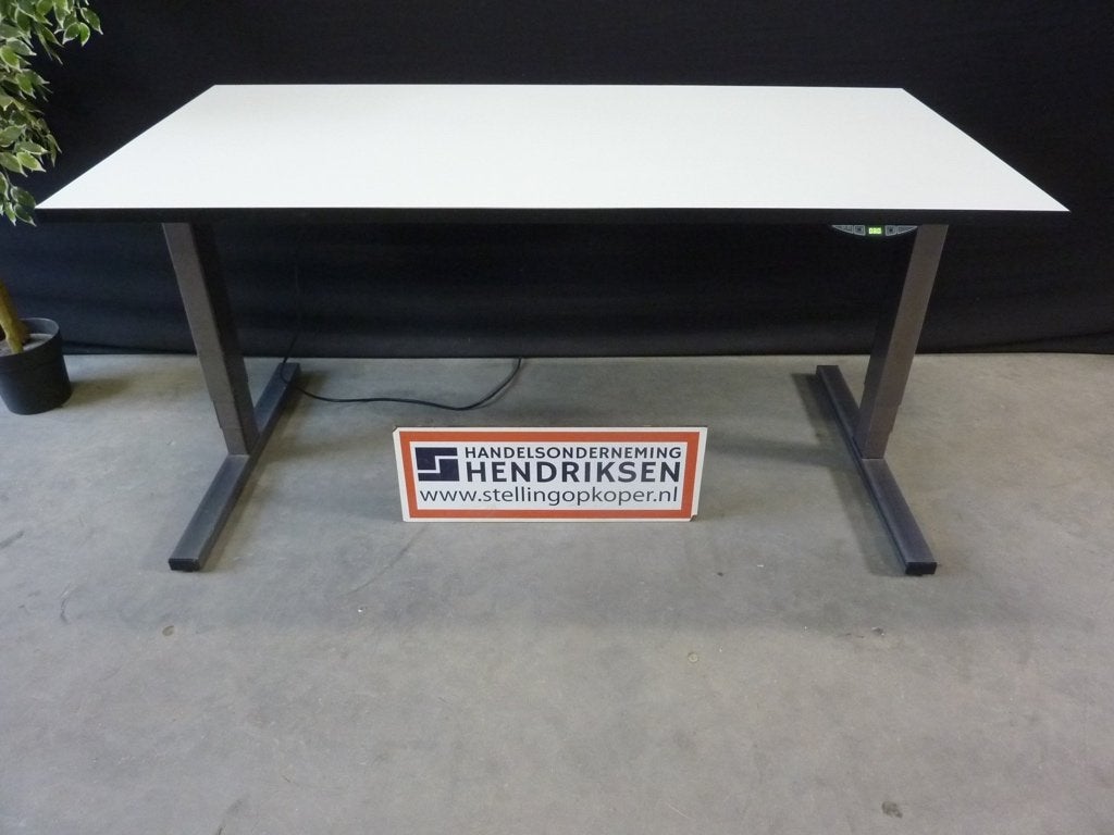 Topwaliteit gebruikt sta bureau / zit-sta bureau 160x80 ZGAN, Ophalen, Zit-sta bureau, 160 cm, Gebruikt