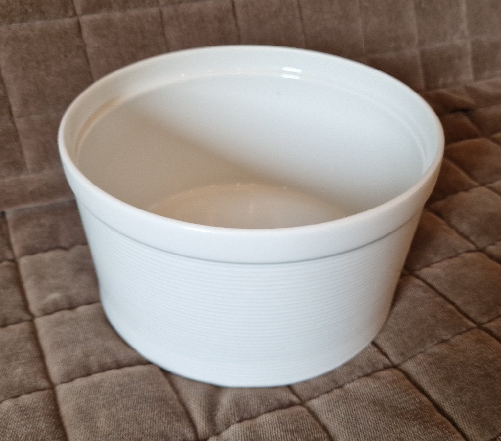 Thomas Trend wit soufflé schaal. Nieuw., Huis en Inrichting, Nieuw, Ophalen of Verzenden, Schaal of Schalen, Overige stijlen