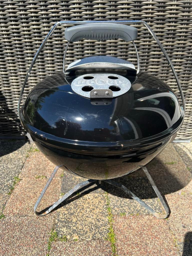 Compacte Weber Smokey Joe Premium, Tuin en Terras, Houtskoolbarbecues, Ophalen of Verzenden, Zo goed als nieuw
