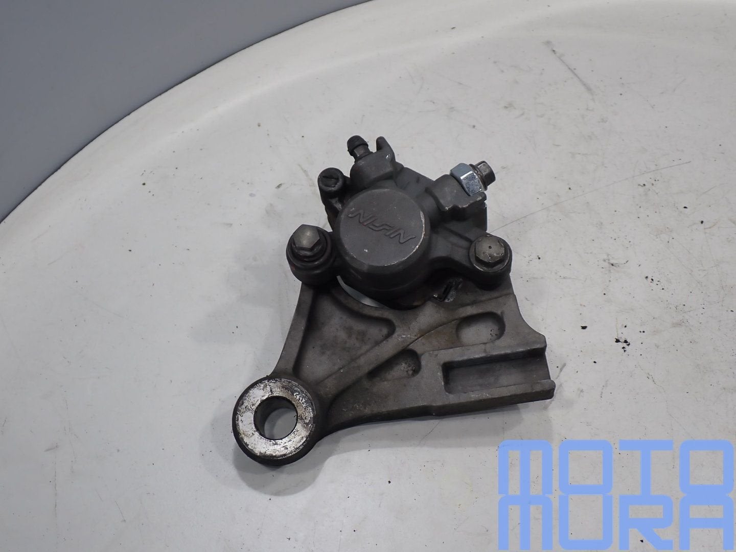 Achterremklauw voor Honda CB 900 F 2002 - 2007 CB900 CB900F, Motoren, Onderdelen | Honda, Gebruikt, Ophalen of Verzenden, Rivium Boulevard 201-234, 2909 LK Capelle aan den IJssel