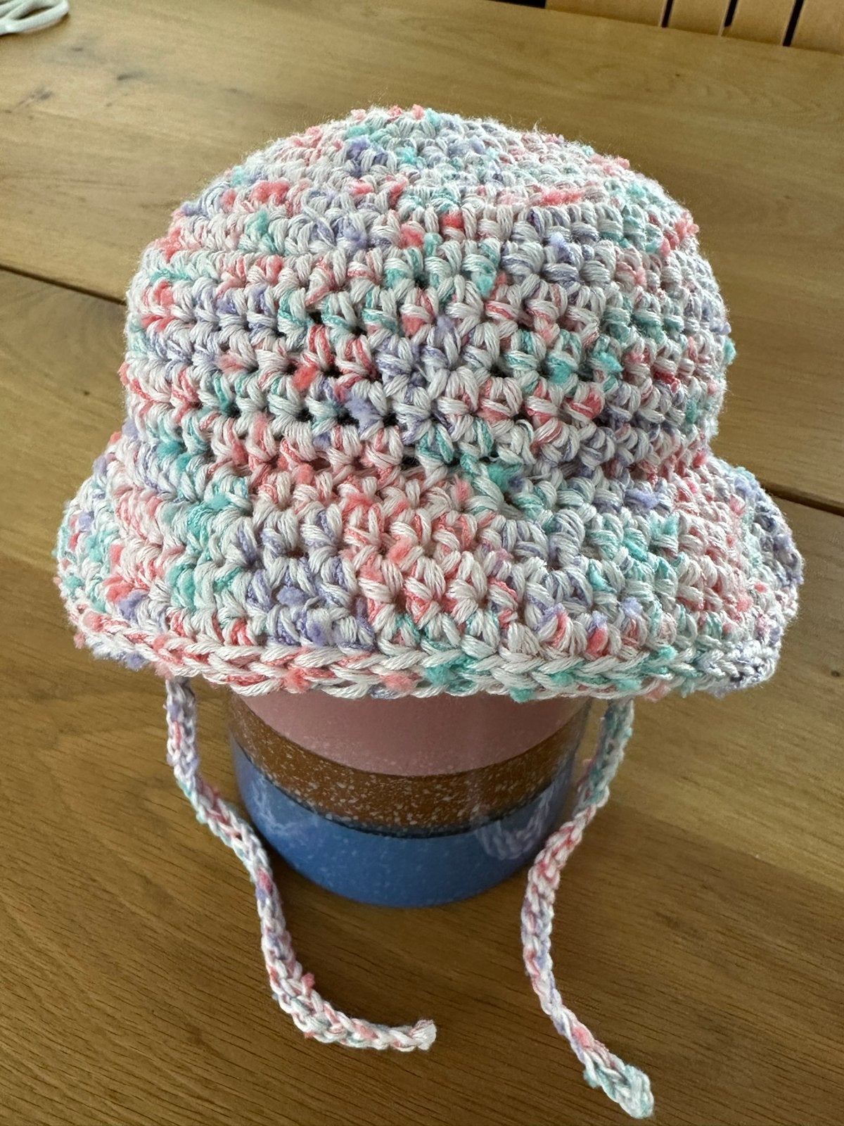 Handgemaakt gehaakt baby buckethoedje, Maat 62, Jongetje of Meisje, Nieuw, Ophalen of Verzenden