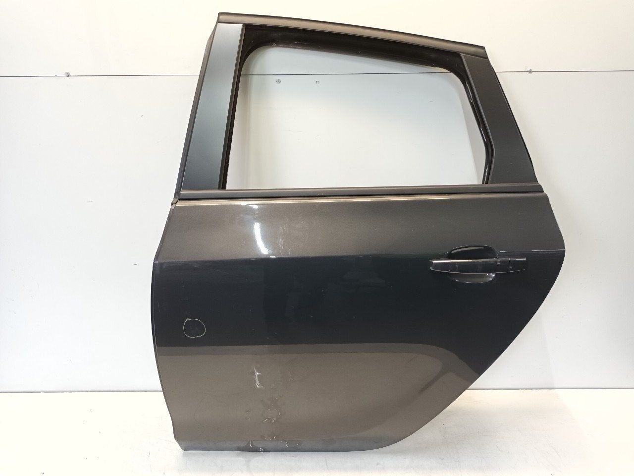 Portier links achter Opel Astra, Onderdelen@venauto.nl, Van der Ven Autorecycling B.V., Gebruikt, Ettenseweg 76, 4706 PB Roosendaal, The Netherlands