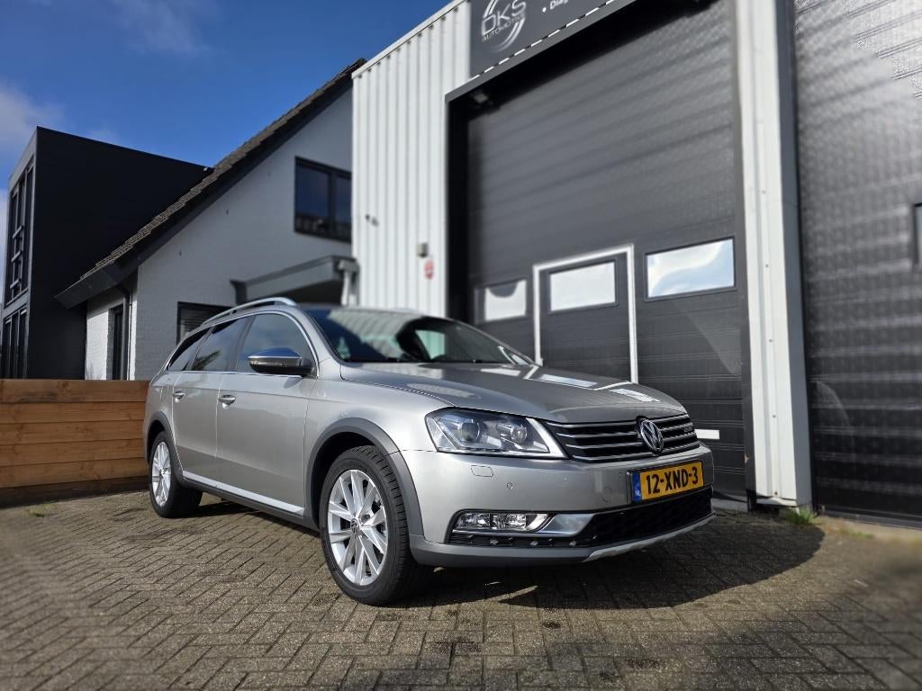 Volkswagen Passat Alltr.1.8tsi118KW 2012 Grijs Revisie motor, Auto's, Euro 5, Zwart, 4 cilinders, 160 pk