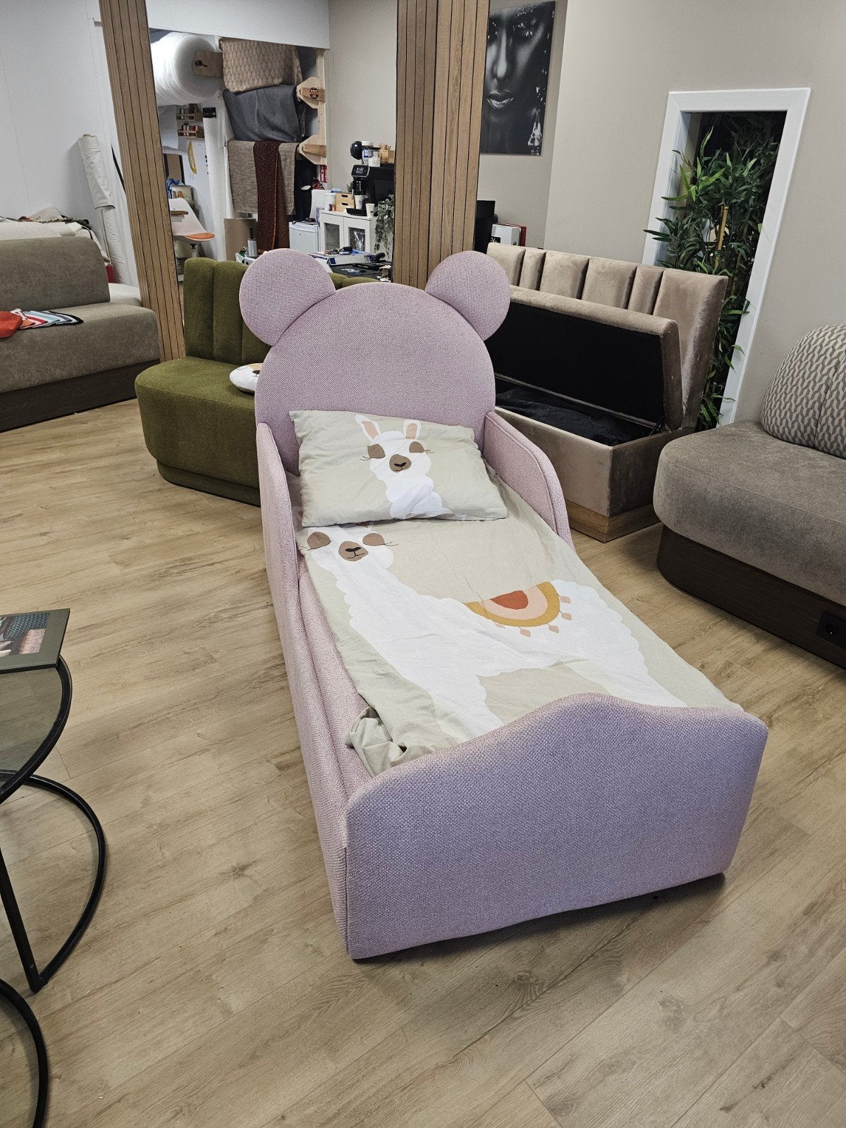 Schattig Roze Kinderbed met Mickey Mouse Hoofdeinde, Nieuw, Ophalen of Verzenden, Overige maten, Mickey Mouse, Kinderlijk, Speels