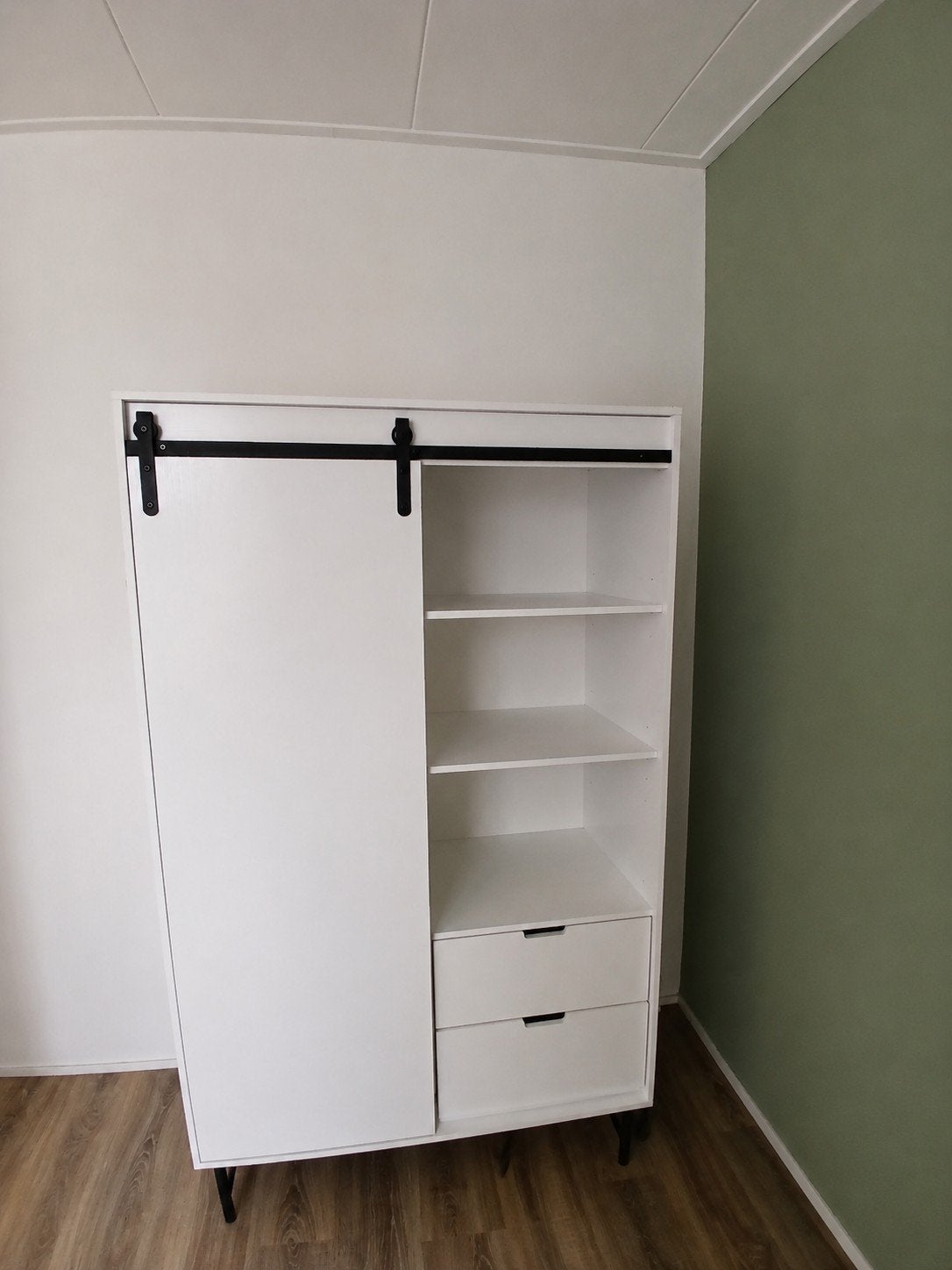 Witte Kast met Schuifdeur en Commode, Ophalen, 100 tot 150 cm, Zo goed als nieuw, Minder dan 100 cm