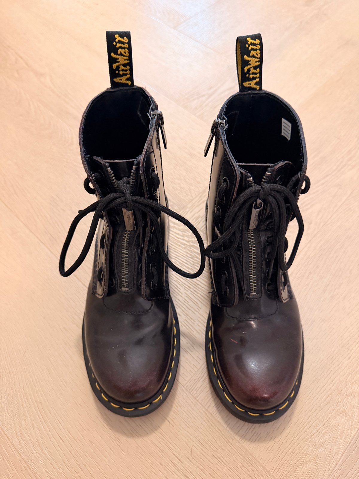 Dr. Martens 1460 Pascal Front Zip Laarzen EU 38, Lage of Enkellaarzen, Ophalen of Verzenden, Zo goed als nieuw, Rood