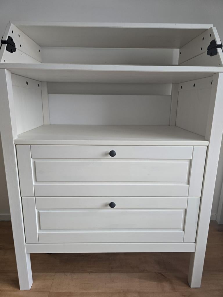 Baby bedje en commode vanaf 0 tot 4 jaar, 50 tot 70 cm, Ophalen of Verzenden, 90 tot 105 cm, 100 cm of meer