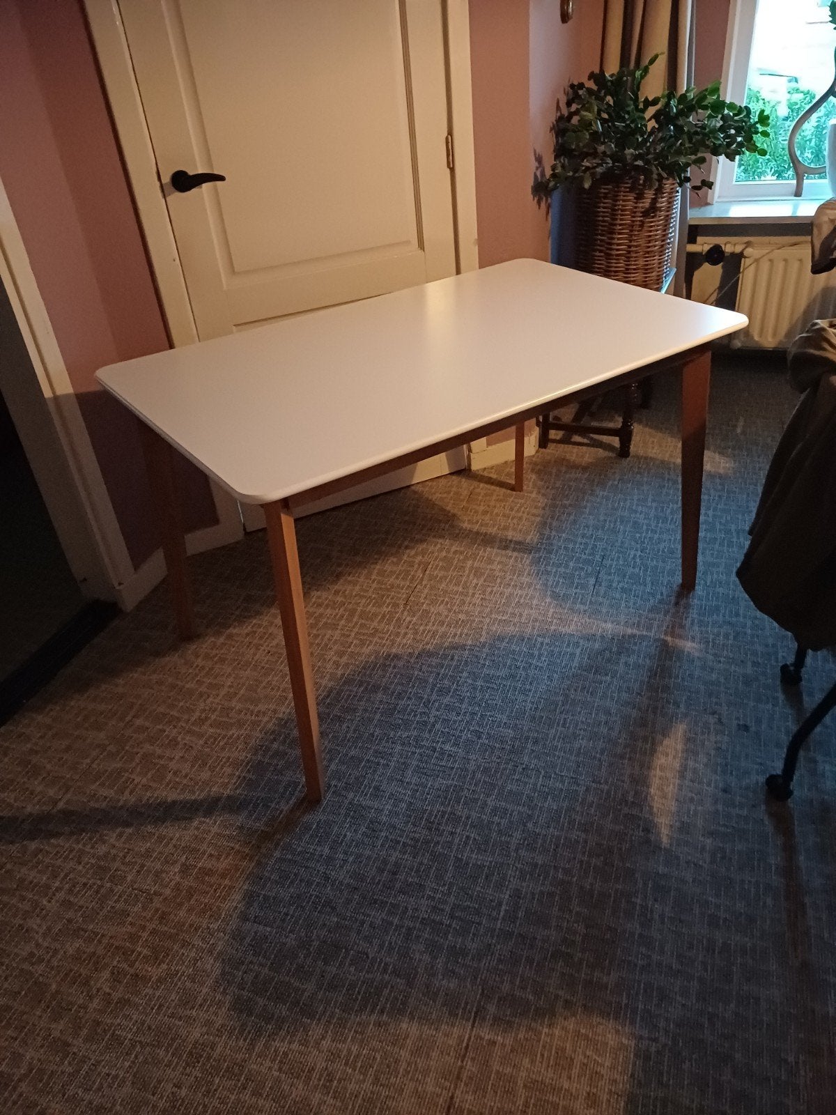 Nieuwe eettafel 130x70 cm van Jysk, Huis en Inrichting, Tafels | Eettafels, Ophalen, 100 tot 150 cm, Nieuw, 50 tot 100 cm