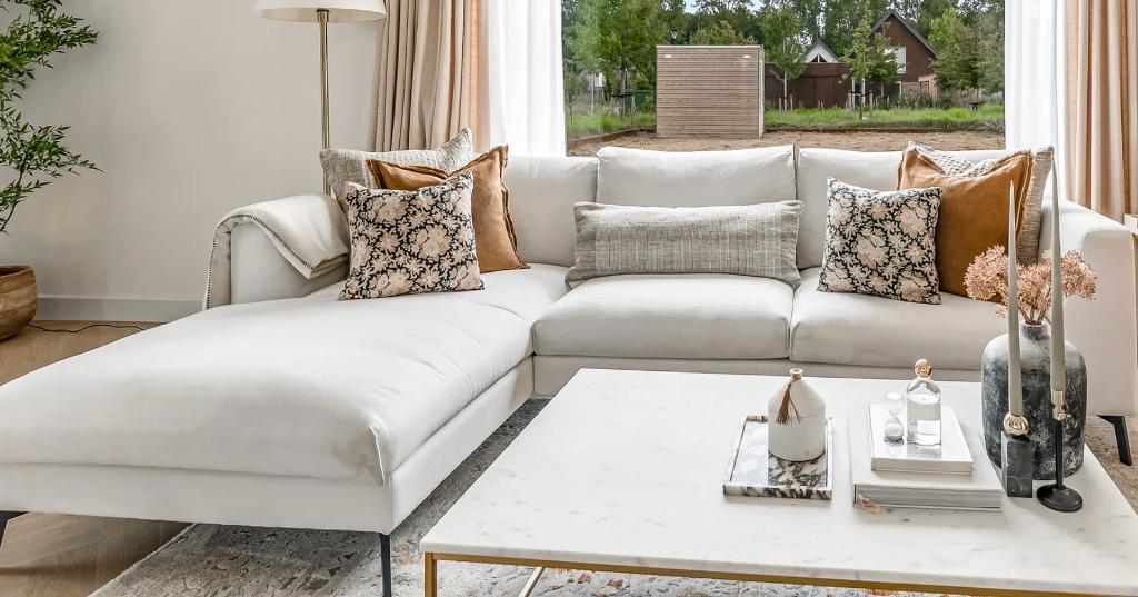 Feelgoodliving hoekbank wit stof, Ophalen, 250 tot 300 cm, Gebruikt, Hoekbank