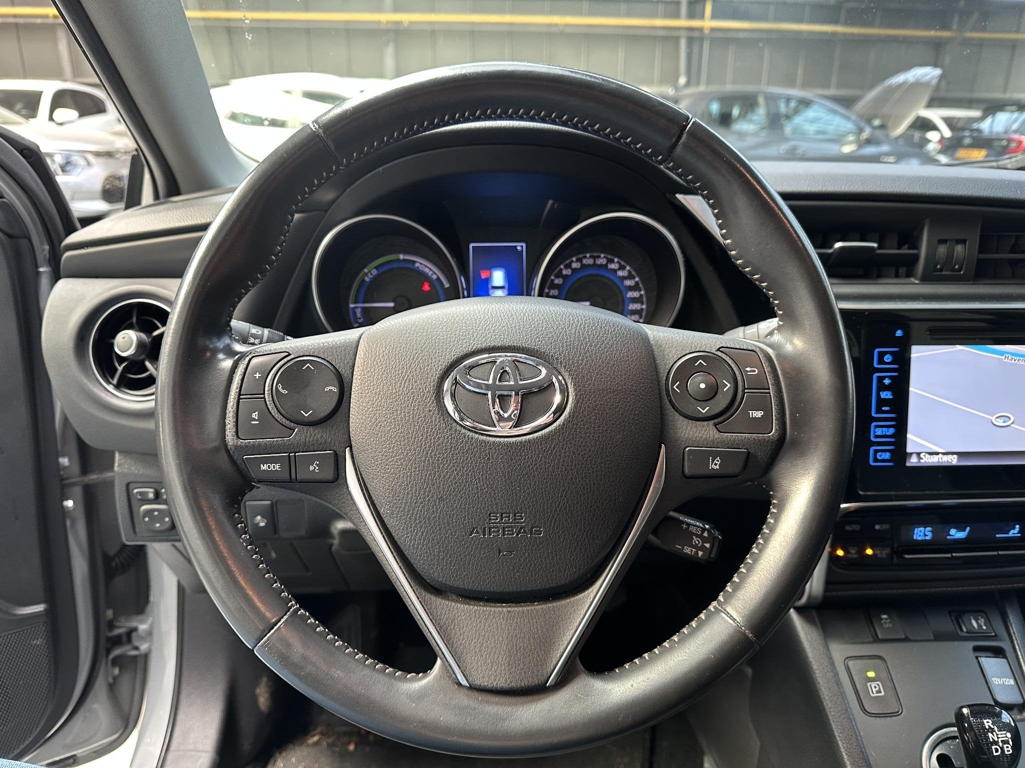 Toyota Auris 1.8 Hybrid Energy Plus, Gebruikt, Euro 6, Parkeersensor, Origineel Nederlands
