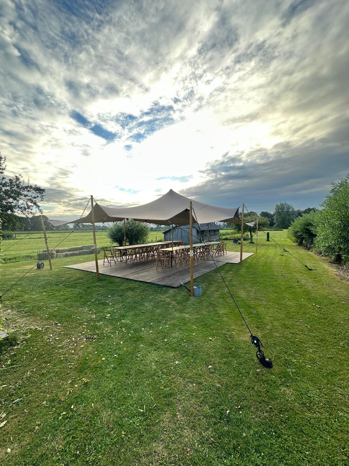 29 aug beschikbaar. Nieuwe Stretchtent te huur 7,5X10m, Ophalen of Verzenden, 8 meter of meer, 6 meter of meer, Overige typen