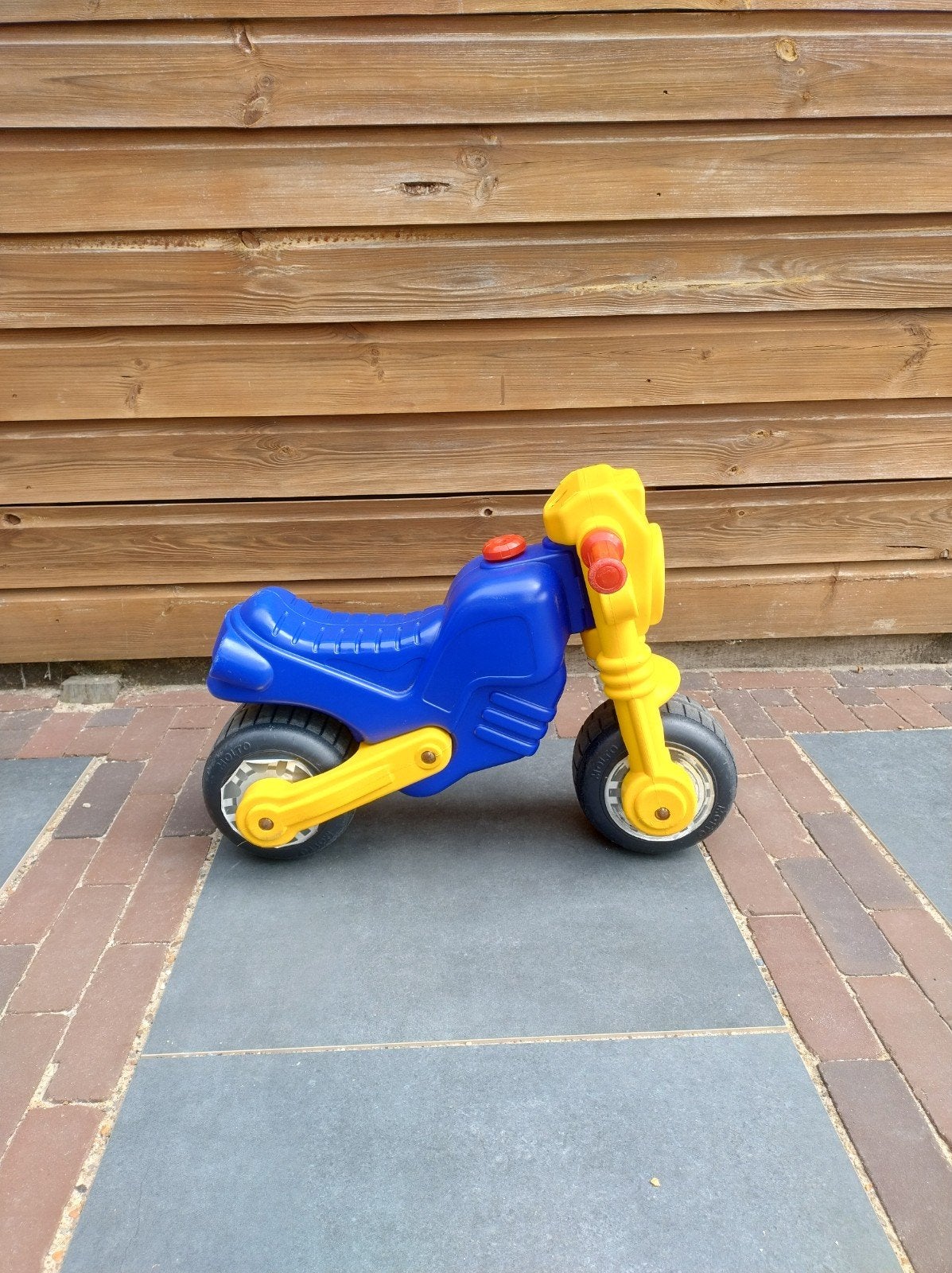 Molto Loopfiets Motor - Blauw/Geel, Kinderen en Baby's, Speelgoed | Buiten | Voertuigen en Loopfietsen, Ophalen, Gebruikt, Loopfiets