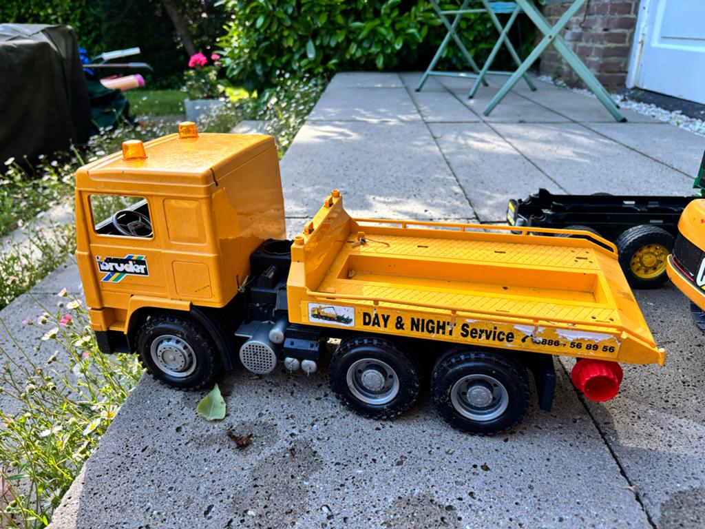 BRUDER Volvo Takelwagen Speelgoedtruck, Ophalen, Gebruikt