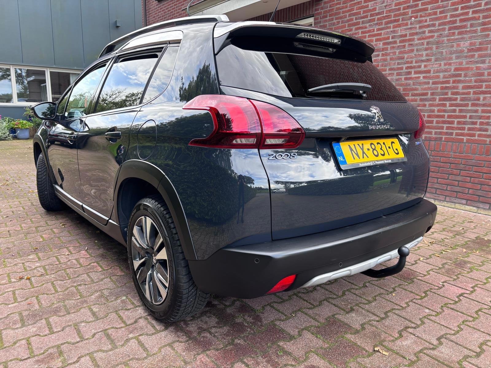 Peugeot 2008 1.2 PureTech Allure, Voorwielaandrijving, Dealer onderhouden, Stof, 1250 kg