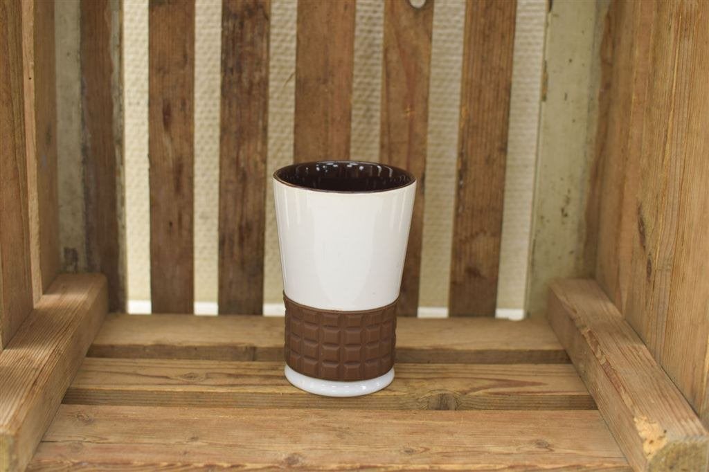 Chocolate porseleinen beker 46204, Gebruikt, Ophalen of Verzenden, Bord(en), Overige stijlen