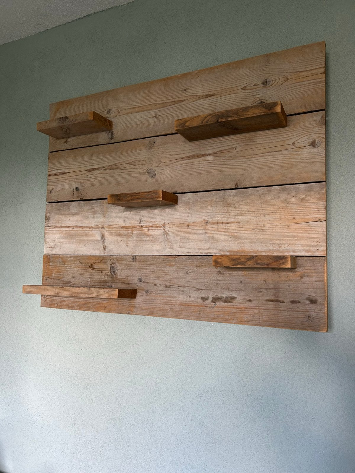Steiger Houten wandbord met planken, Ophalen, Zo goed als nieuw