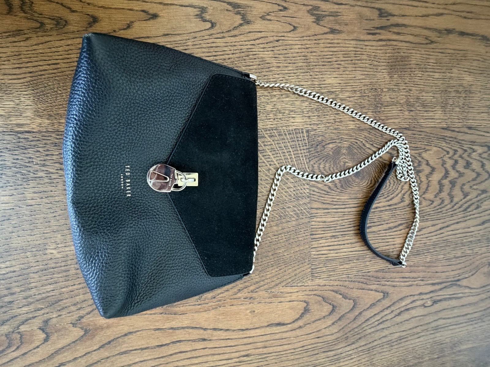Ted Baker Schoudertasje Zwart Leer & Suède, Ophalen of Verzenden, Zo goed als nieuw, Zwart, Schoudertasje