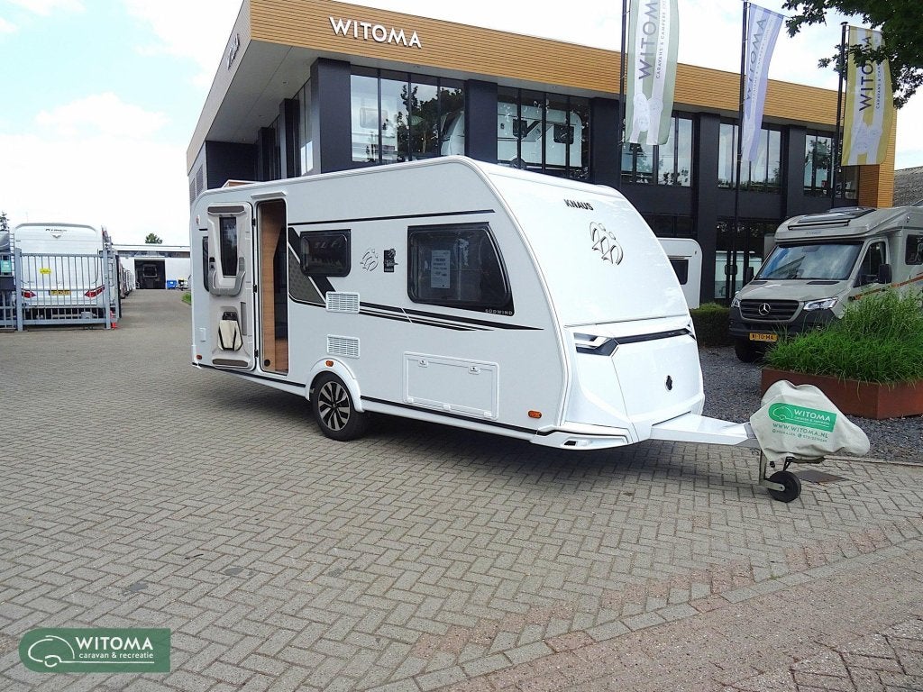 Knaus Sudwind Black Selection 460 EU snel leverbaar!, Standaardzit, Bedrijf, 4 tot 5 meter, Schokbreker