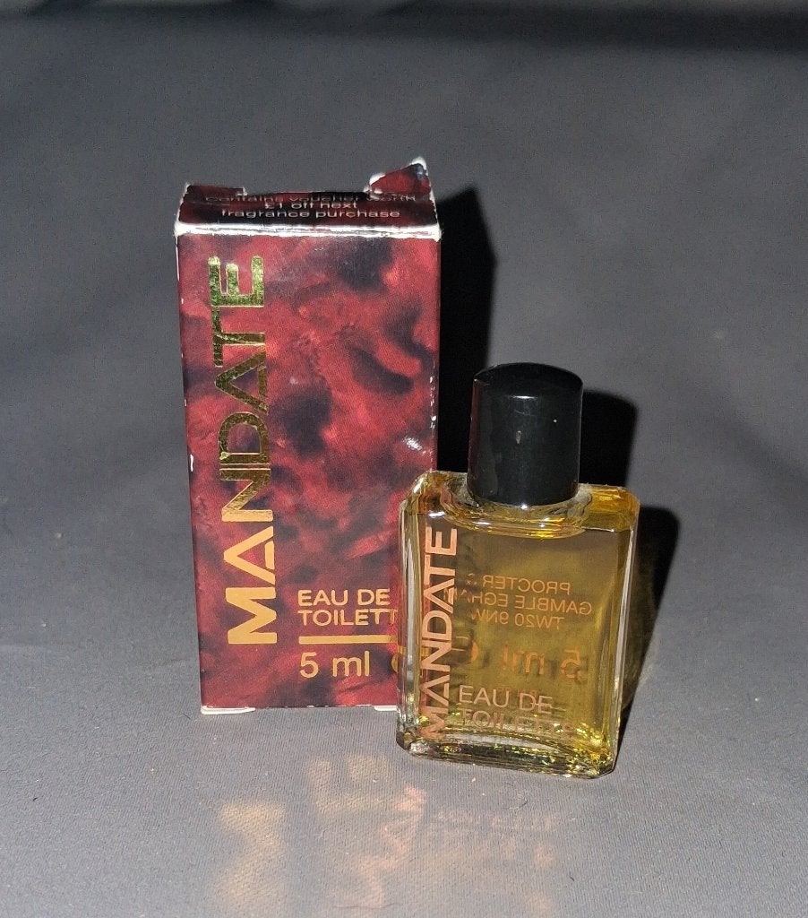Parfum miniatuur - Mandate + doosje, Ophalen of Verzenden, Zo goed als nieuw, Miniatuur, Gevuld