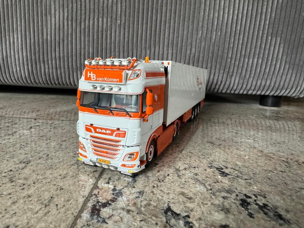 WSI Daf XF SSC H.B. Van Komen, Hobby en Vrije tijd, Ophalen of Verzenden, Nieuw, Bus of Vrachtwagen, Wsi