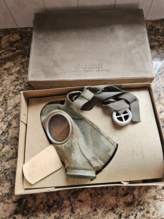 Dm 40 gasmasker., Ophalen of Verzenden, Tweede Wereldoorlog, Zo goed als nieuw