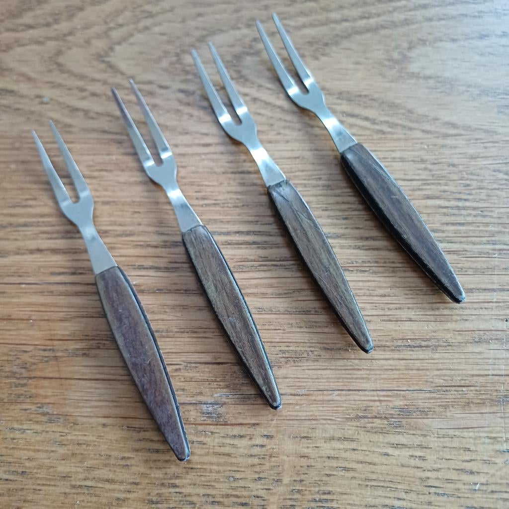4 bruine cocktailvorkjes, Ophalen of Verzenden
