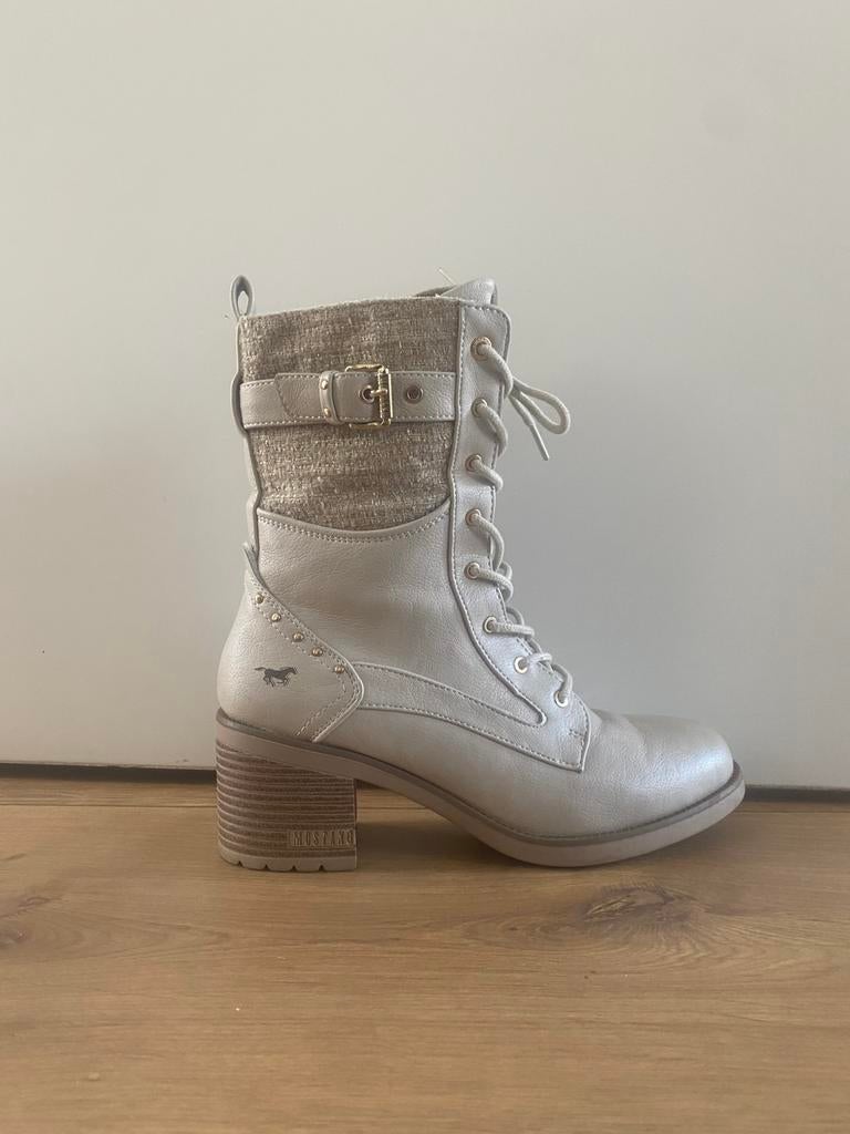 Mustang laarzen (39), Kleding | Dames, Schoenen, Ophalen, Zo goed als nieuw, Zwart, Hoge laarzen