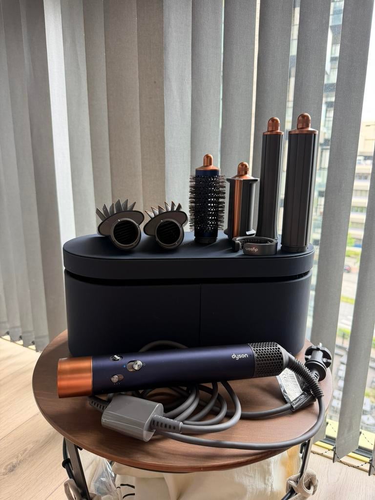 Dyson airwrap blue, Sieraden, Tassen en Uiterlijk, Uiterlijk | Haarverzorging, Ophalen of Verzenden, Zo goed als nieuw, Föhn of Haardroger