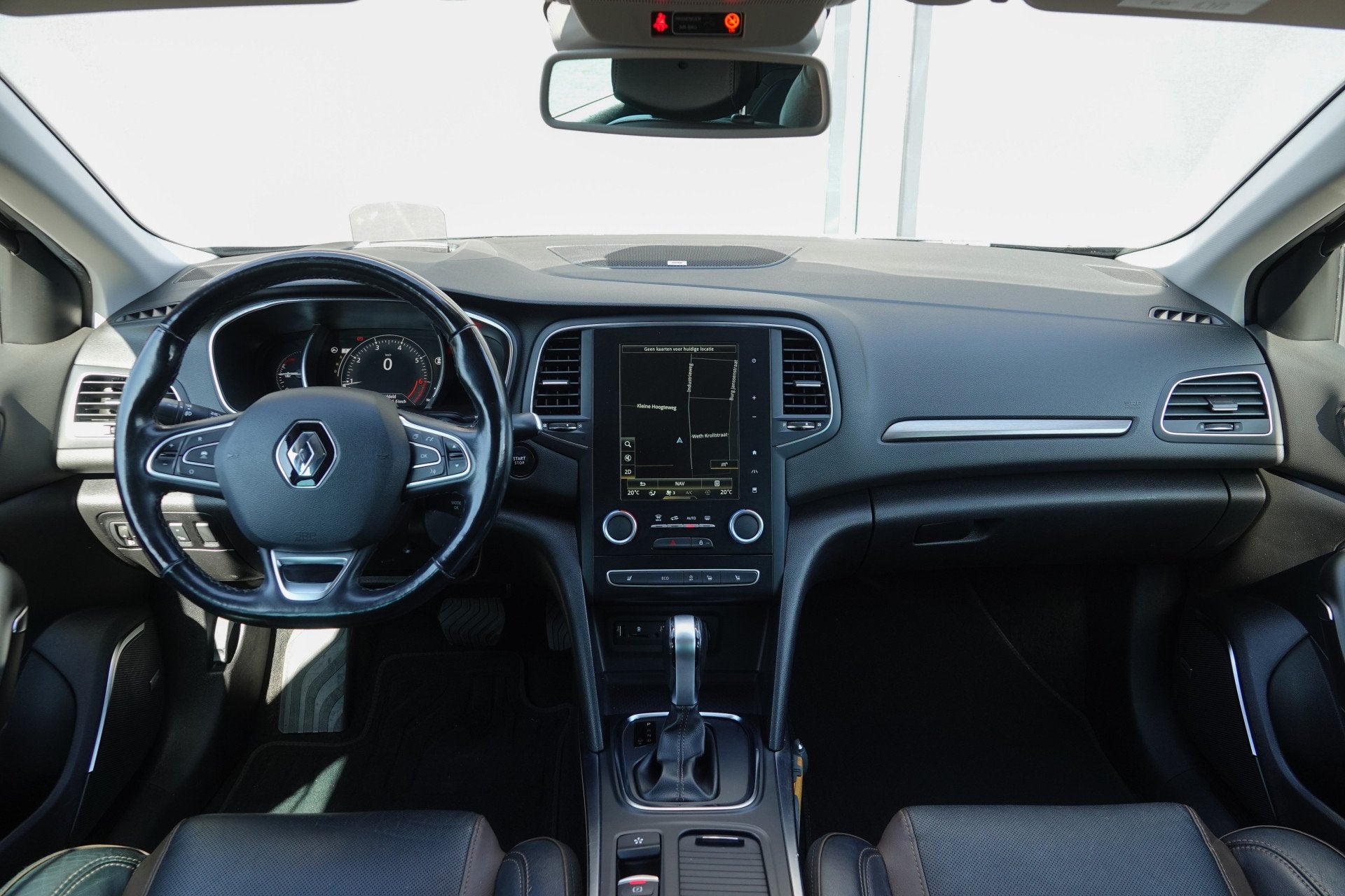 Renault Mégane Estate 1.2TCe 132Pk Aut. | Signature Exclusi, Gebruikt, 4 cilinders, 1198 cc, 19 km/l