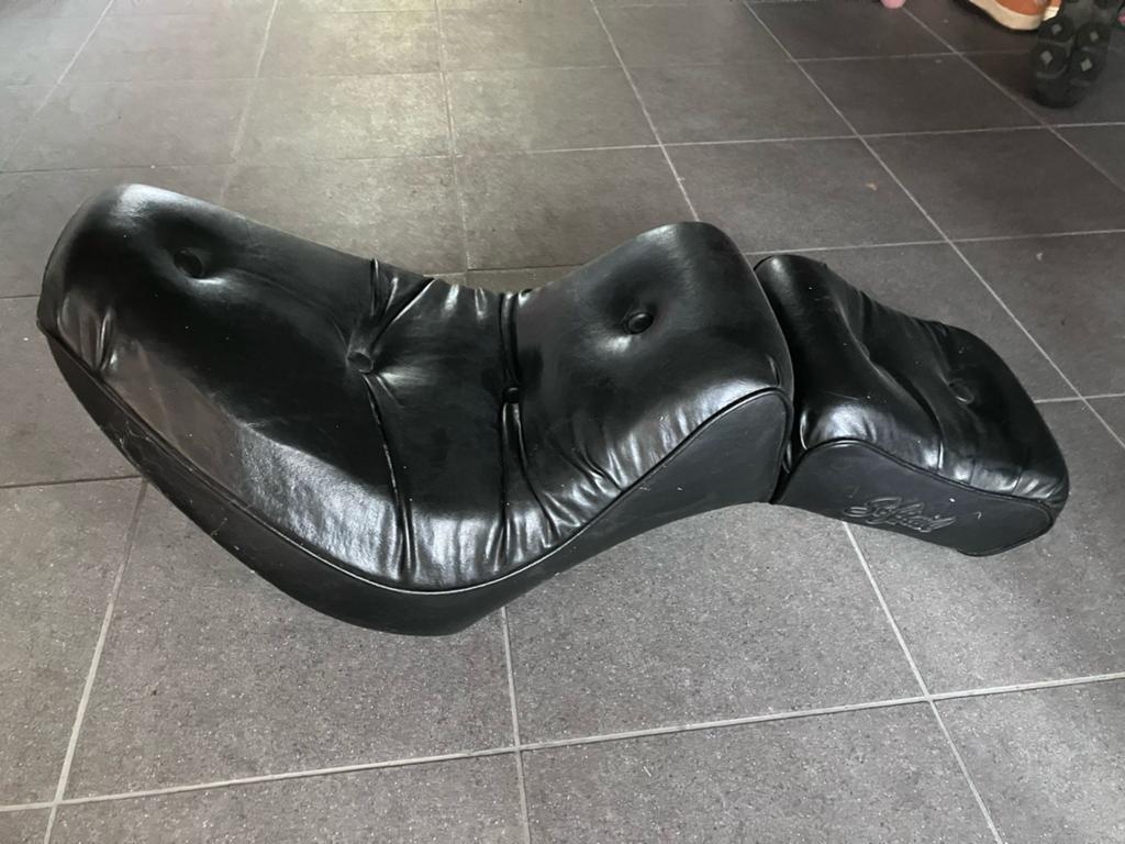 Softail zadel, Motoren, Verzenden, Gebruikt