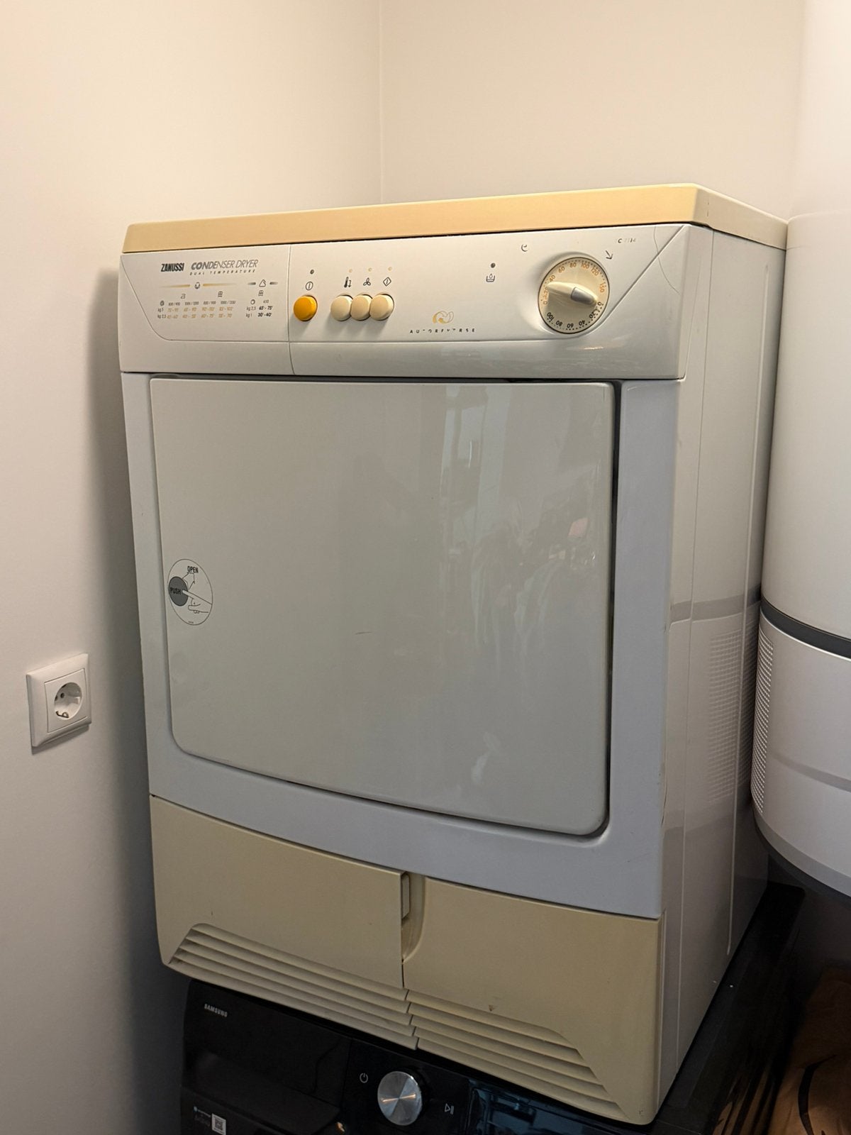Droger | Gratis, Ophalen, 6 tot 8 kg, Niet werkend, 85 tot 90 cm