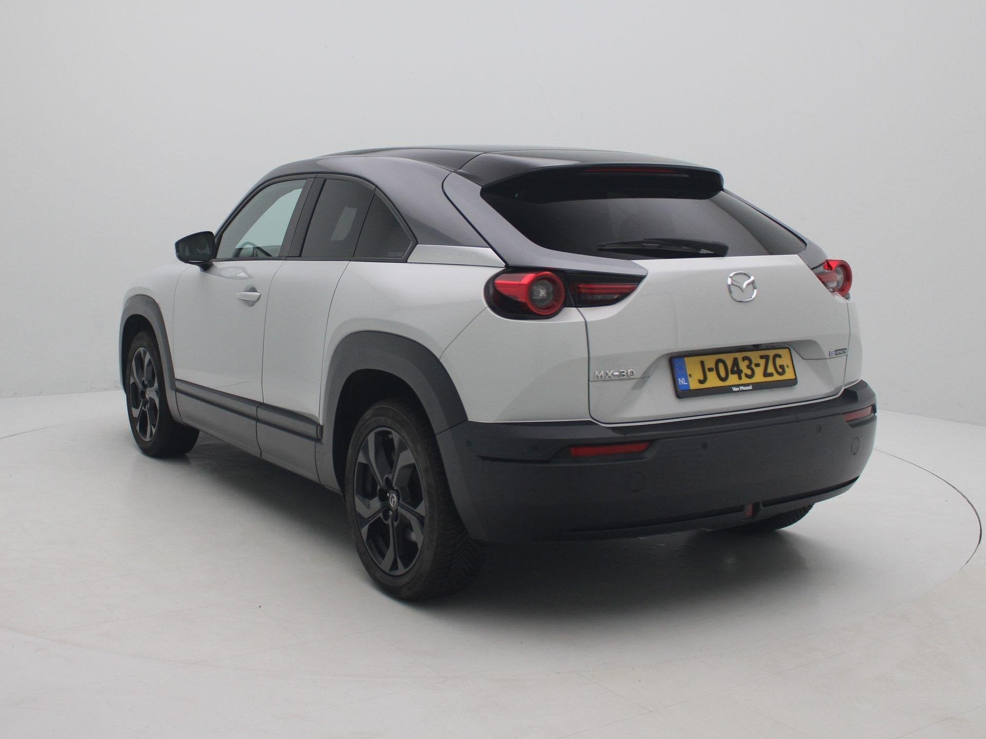 Mazda MX-30 e-SkyActiv 145 Luxury 36 kWh | Apple Carplay/And, Stof, Gebruikt, Zwart, Wit