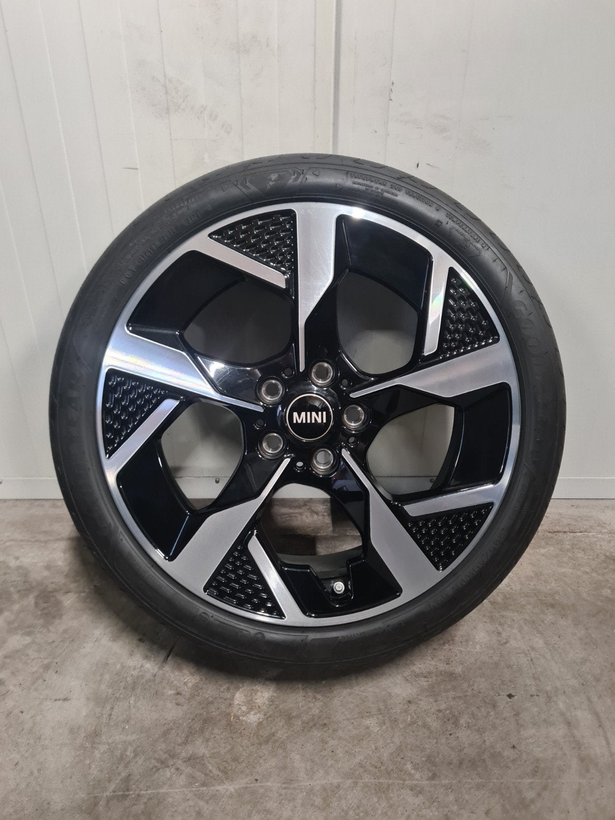 18' Mini Cooper F65 F66 F67 Styling 958 met zomerbanden, 18 inch, Banden en Velgen, Ophalen of Verzenden, Personenwagen