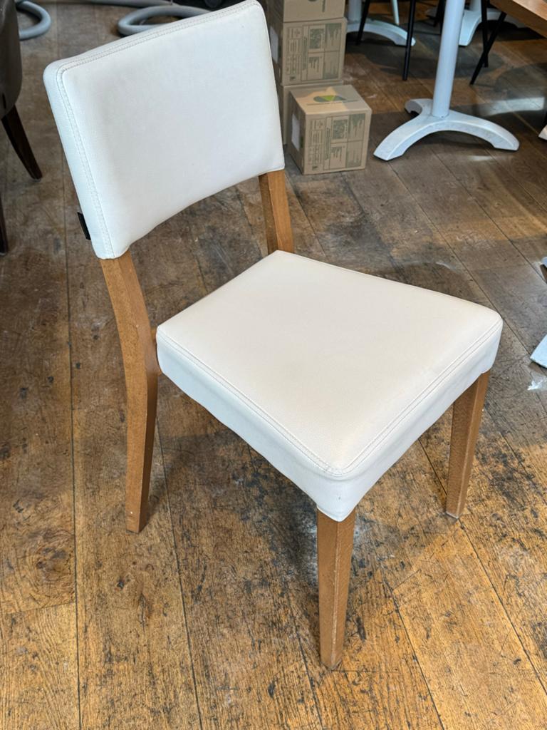 Stoelen van De Arend - Comfortabele Stoel, Ophalen, Gebruikt, Wit, Eén
