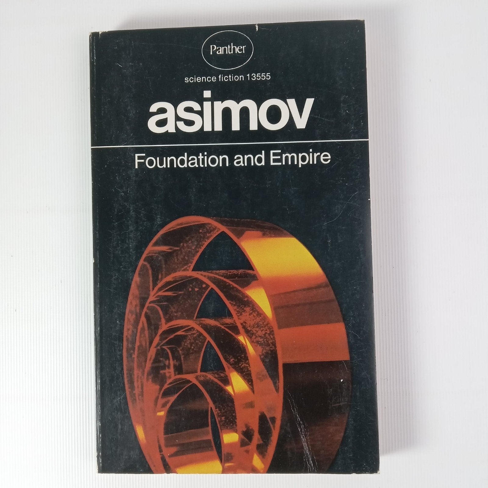 Foundation and Empire - Isaac Asimov (Panther Book), Ophalen of Verzenden, Gelezen, Isaac Asimov
