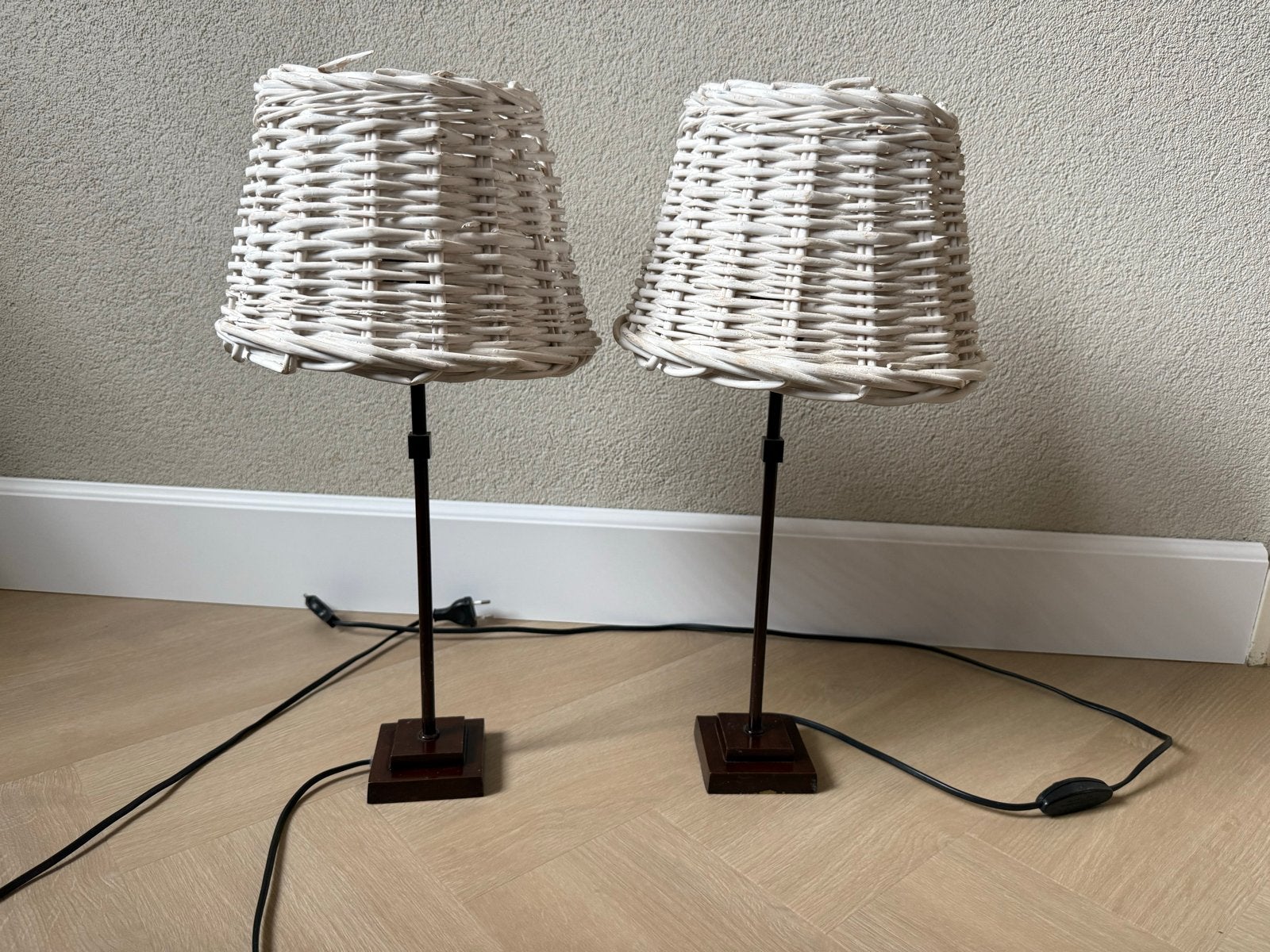 Set van 2 Schemerlampjes met rieten kappen - E27 fitting, Huis en Inrichting, Ophalen, Gebruikt, 48 cm, Natuurlijk materiaal