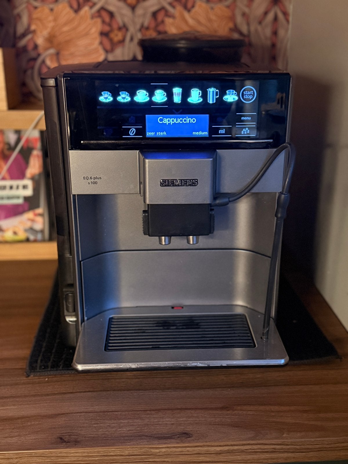 Siemens EQ.6 Plus S100 volautomatische koffiemachine, Ophalen, Gebruikt, Koffiemachine, 2 tot 4 kopjes