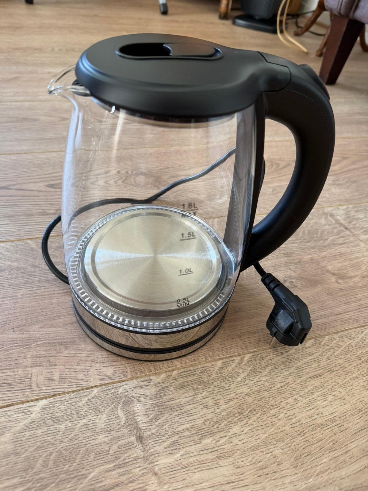 Waterkoker, 1 tot 2 liter, Ophalen, Nieuw