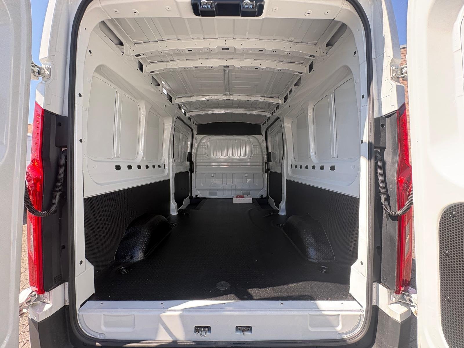 Maxus eDeliver 9 L3H2 72kWh 280KM Actieradius / Carplay / 10, Auto's, Stof, Met garantie (alle), Maxus, 51 min