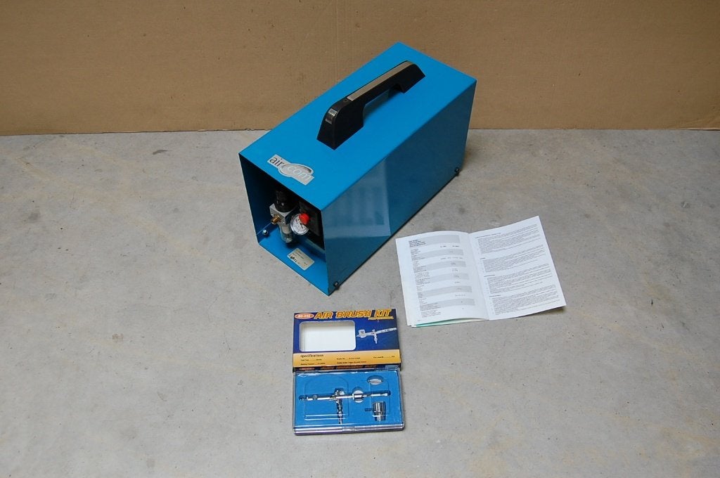 MODELBOUW-COMPRESSOR., Hobby en Vrije tijd, Modelbouw | Overige, Ophalen, Gebruikt, 1:32 tot 1:50