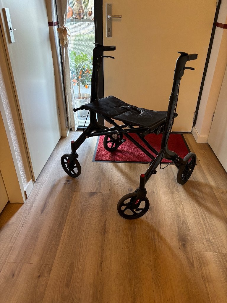 EXTRA BREDE ROLLATOR, Diversen, Ophalen, Gebruikt