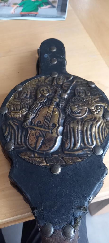 MOOIE ANTIEKE MAAR GAVE MESSING EN VAN LEER GEMAAKTE BLAASBA, Ophalen of Verzenden