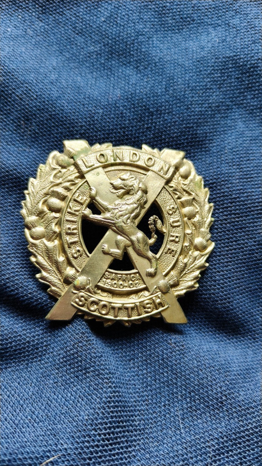 Mooie originele WW2 capbadge London Scottish., Verzamelen, Ophalen of Verzenden, Landmacht, Engeland, Embleem of Badge