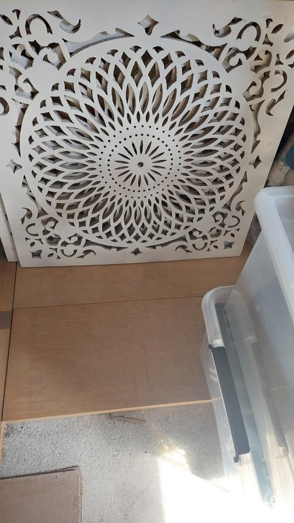 2x witte wanddecoratie te koop, Huis en Inrichting, Woonaccessoires | Schilderijen, Tekeningen en Foto's, Ophalen, Minder dan 50 cm