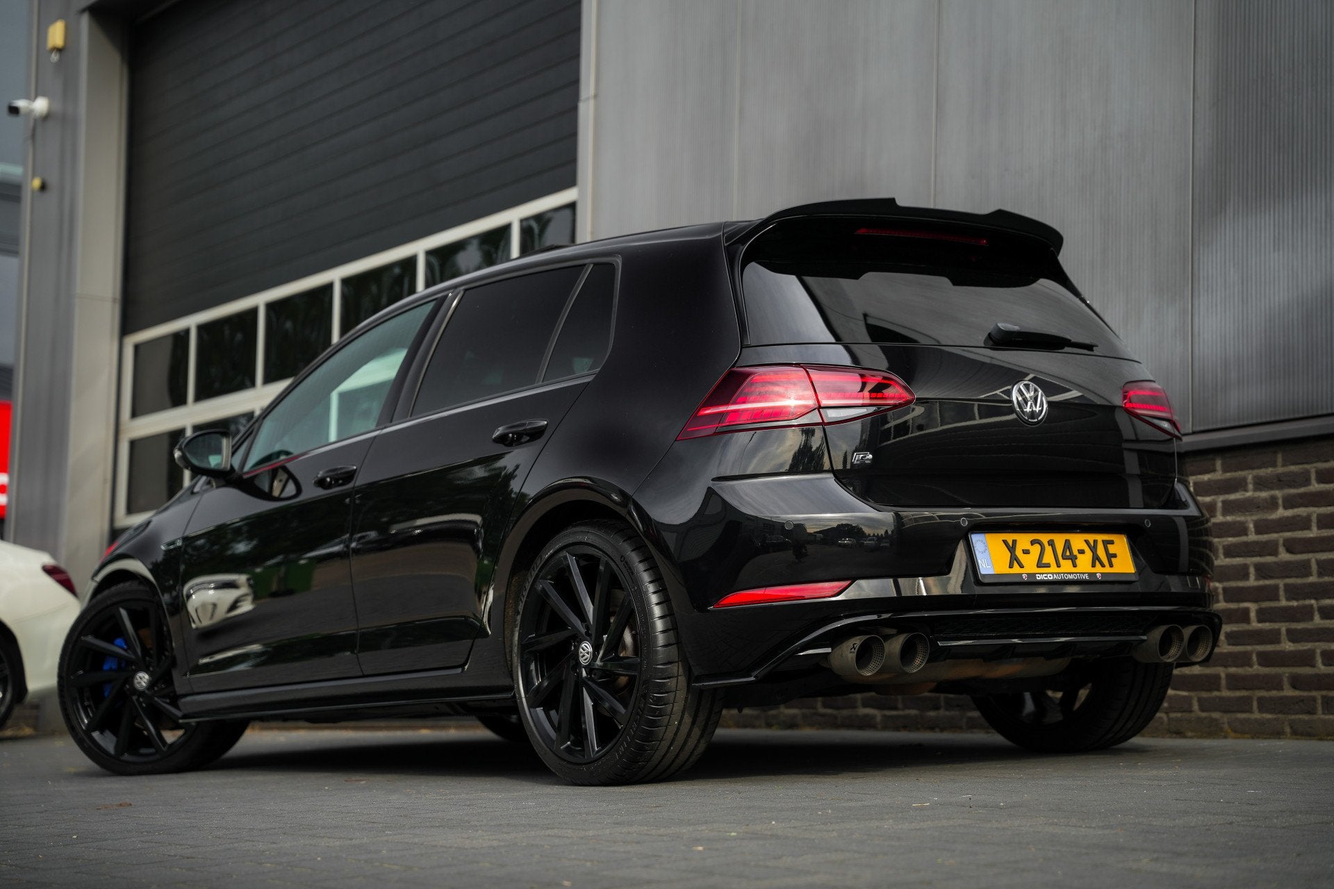 Volkswagen Golf 2.0 TSI 301 pk 4Motion R / Akraprovic/ Dynau, Auto's, Gebruikt, 4 cilinders, 1984 cc, Alcantara