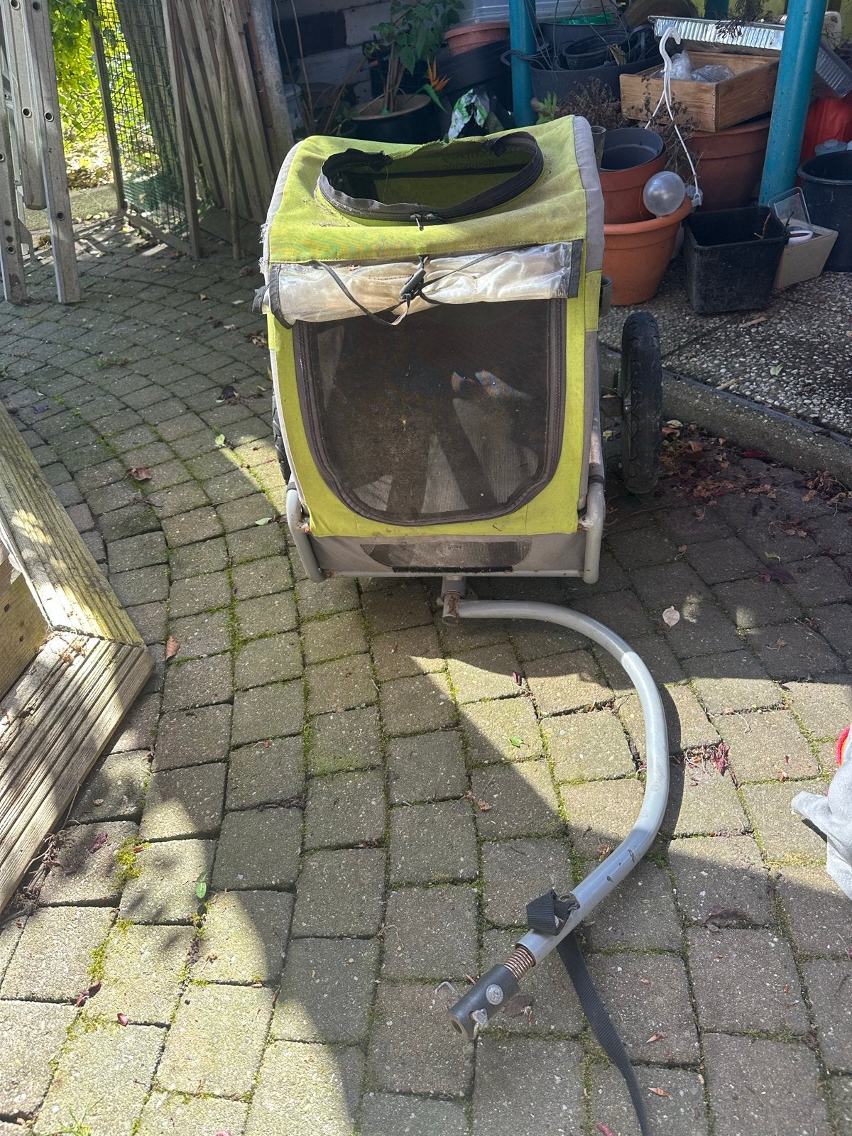 2 hondenfietskarretjes cpl met bevestiging let op opknappers, Dieren en Toebehoren, Ophalen of Verzenden
