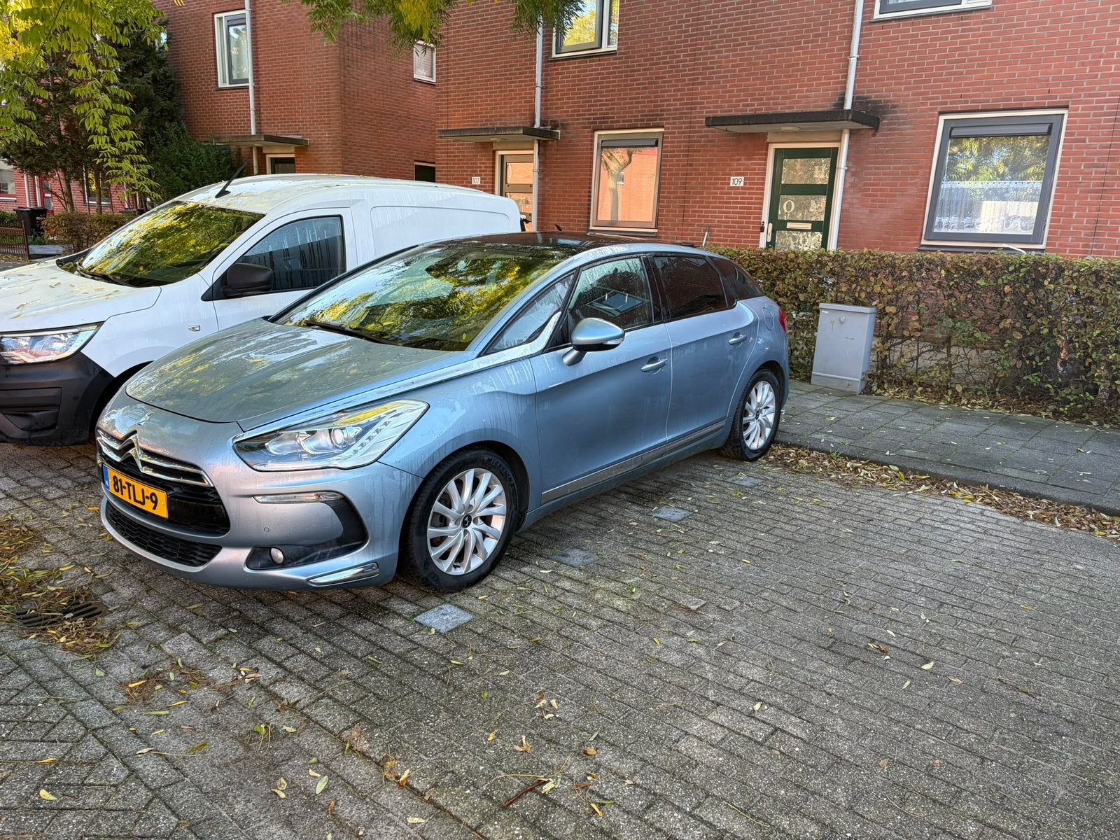 Citroën DS5 1.6 E-hdi EGS 82KW 2012 Blauw, Auto's, 745 kg, 4 cilinders, Blauw, 23 km/l